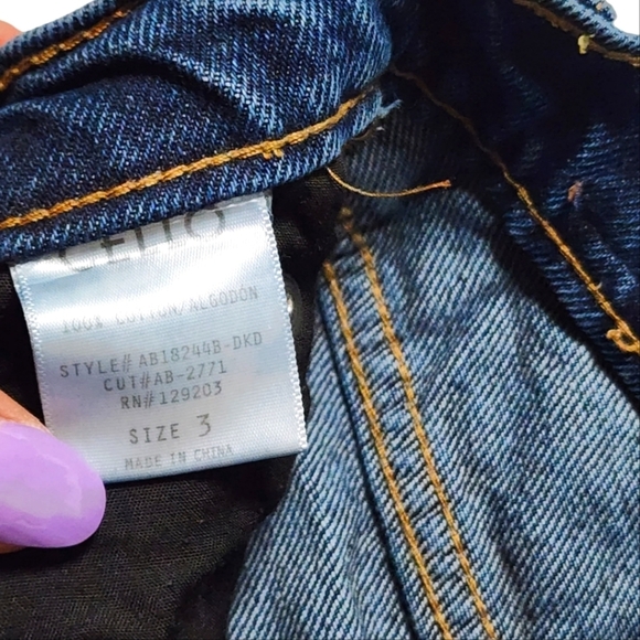 Cello Button Fly Hi Rise Wide Leg Distressed Blue Jeans Size 3 - Picture 3 of 5